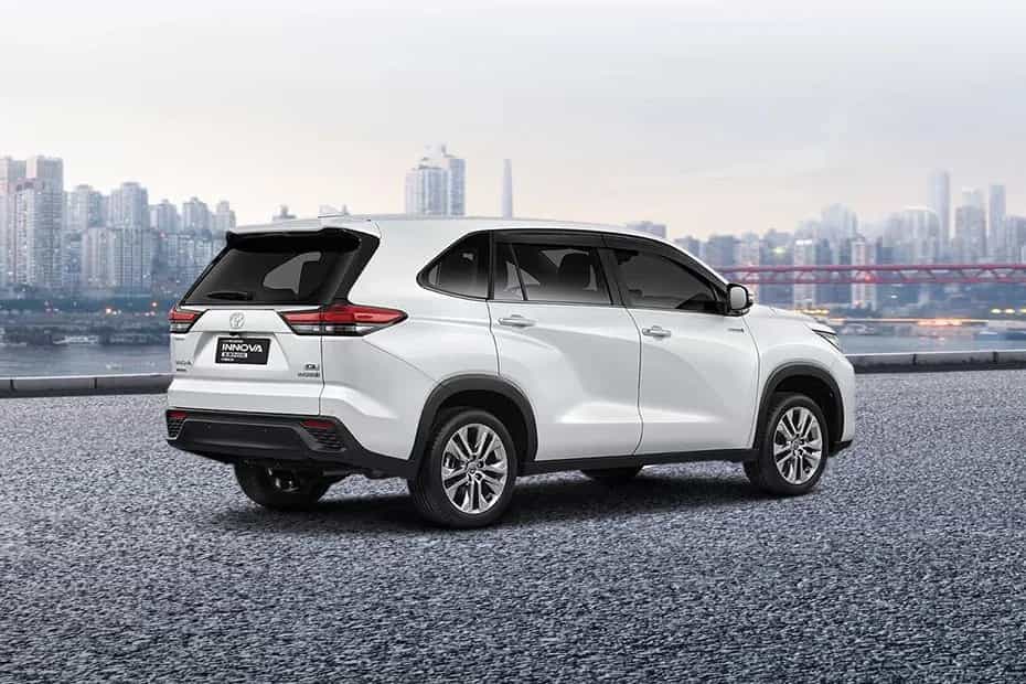 Innova Zenix